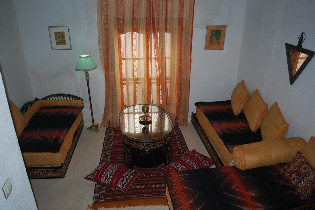 Riad Arambys Εσαουίρα Εξωτερικό φωτογραφία