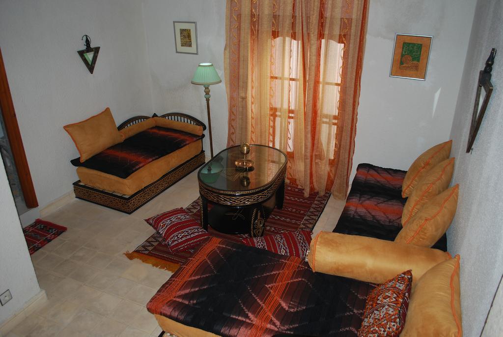 Riad Arambys Εσαουίρα Εξωτερικό φωτογραφία